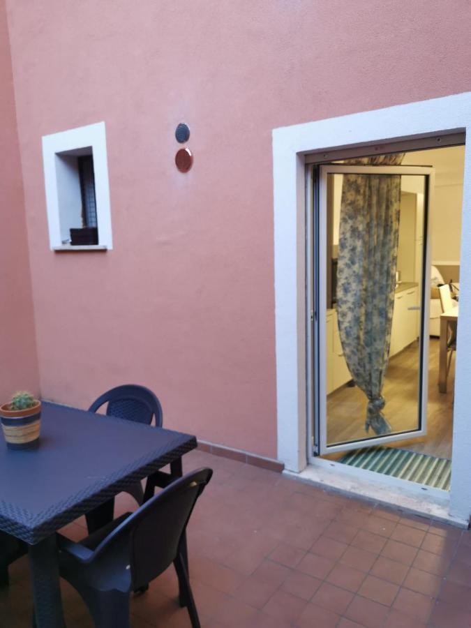 La Casa Di Domitilla LʼAquila Exterior foto